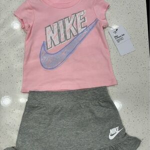 Nike T-Shirt/Skort outfit - Size 2T - New with Tags